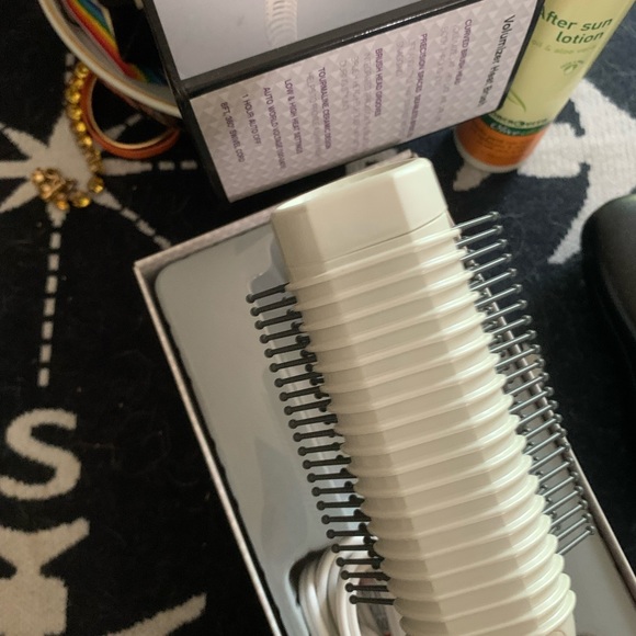 T3 Volumizer Heat Brush - Picture 10 of 10